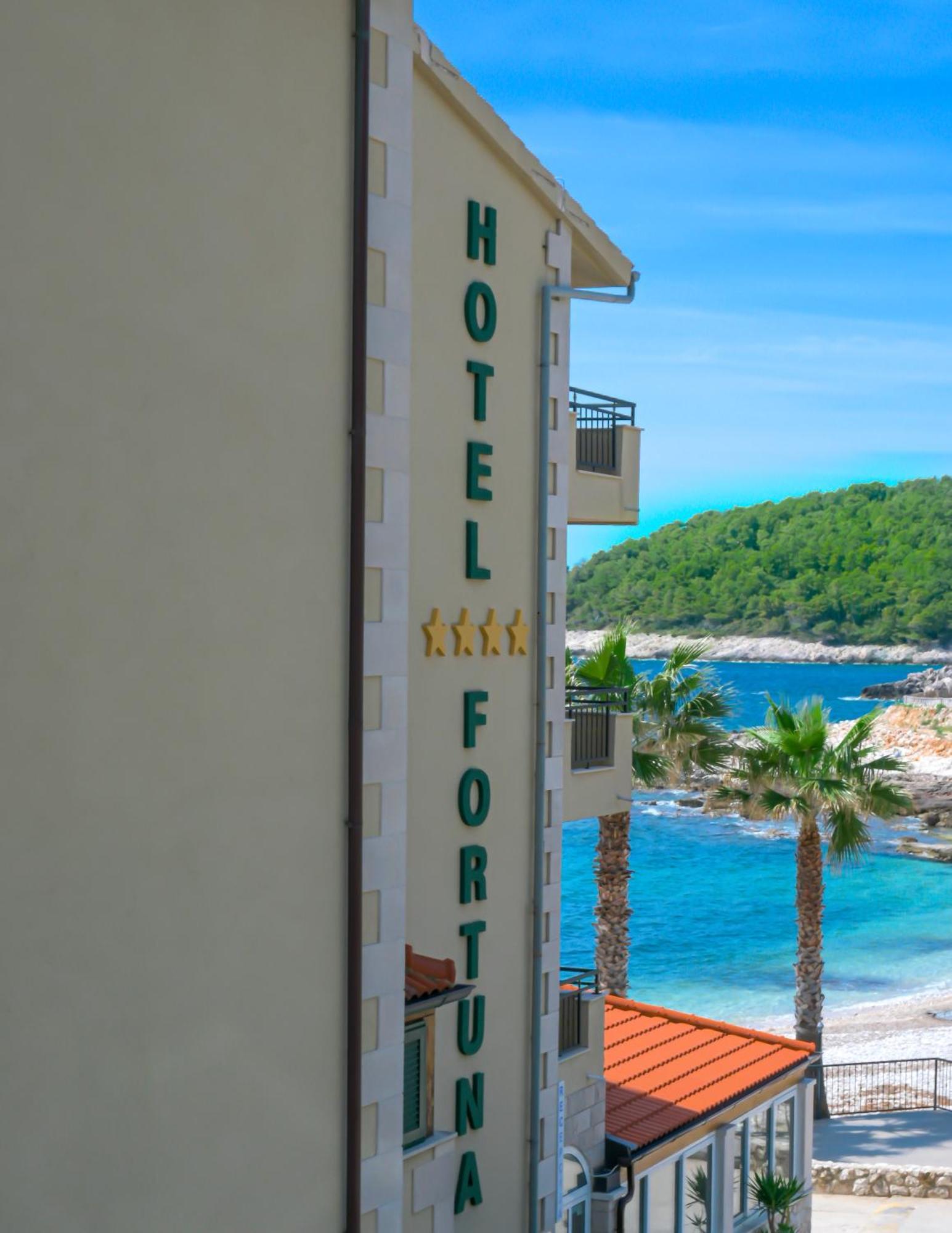 Hotel Fortuna Milna  Ngoại thất bức ảnh