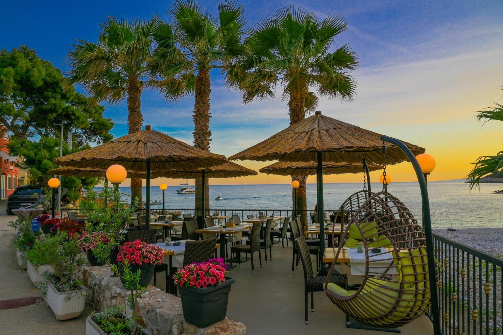 Hotel Fortuna Milna  Ngoại thất bức ảnh